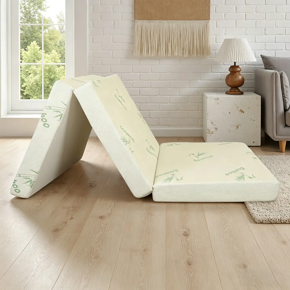 Kolminkertaisesti taitettava memory foam -patja