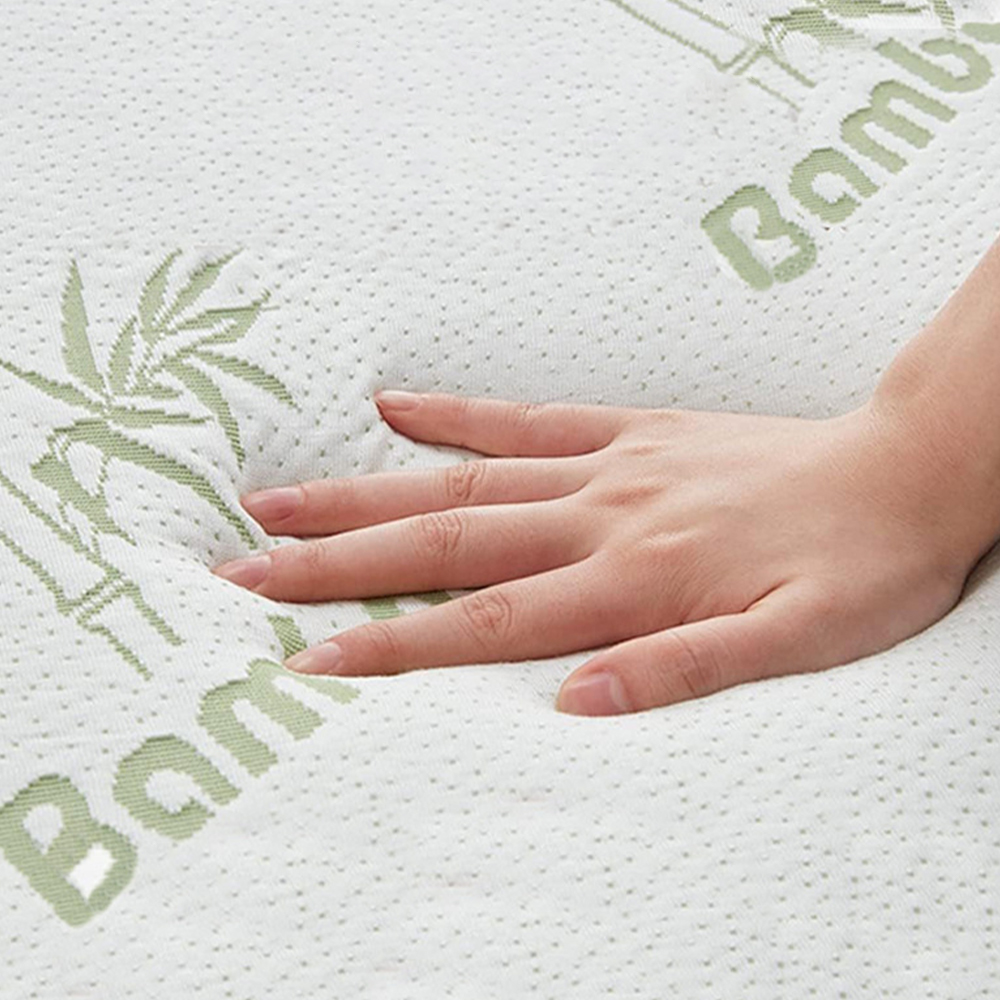 Kolminkertaisesti taitettava memory foam -patja
