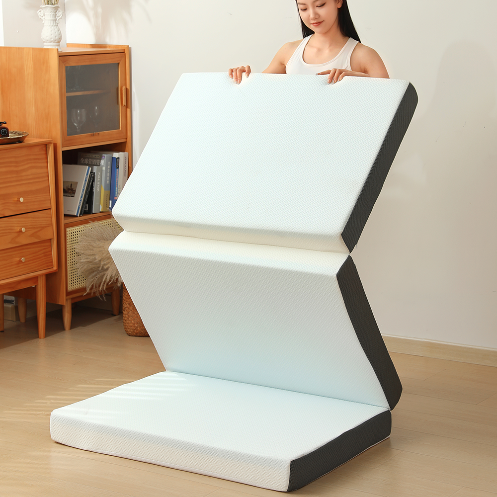 Japanilaistyylinen kolminkertainen memory foam -geelipatja