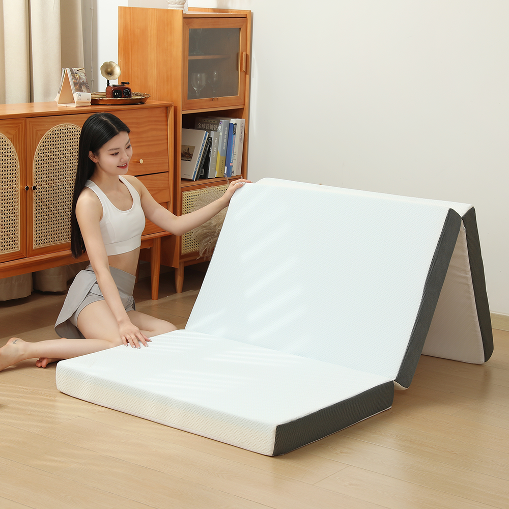 Japanilaistyylinen kolminkertainen memory foam -geelipatja